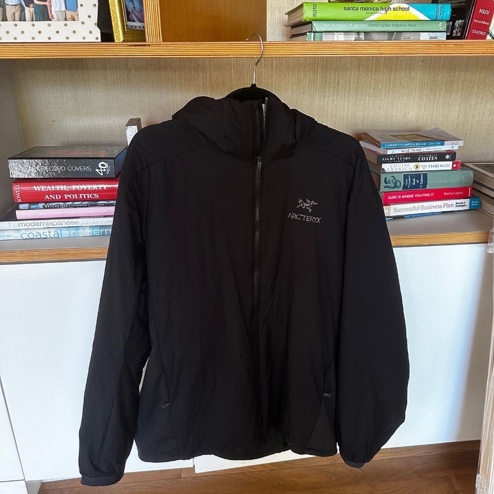 Arc'Teryx black mens XL jacket - Atom hoody